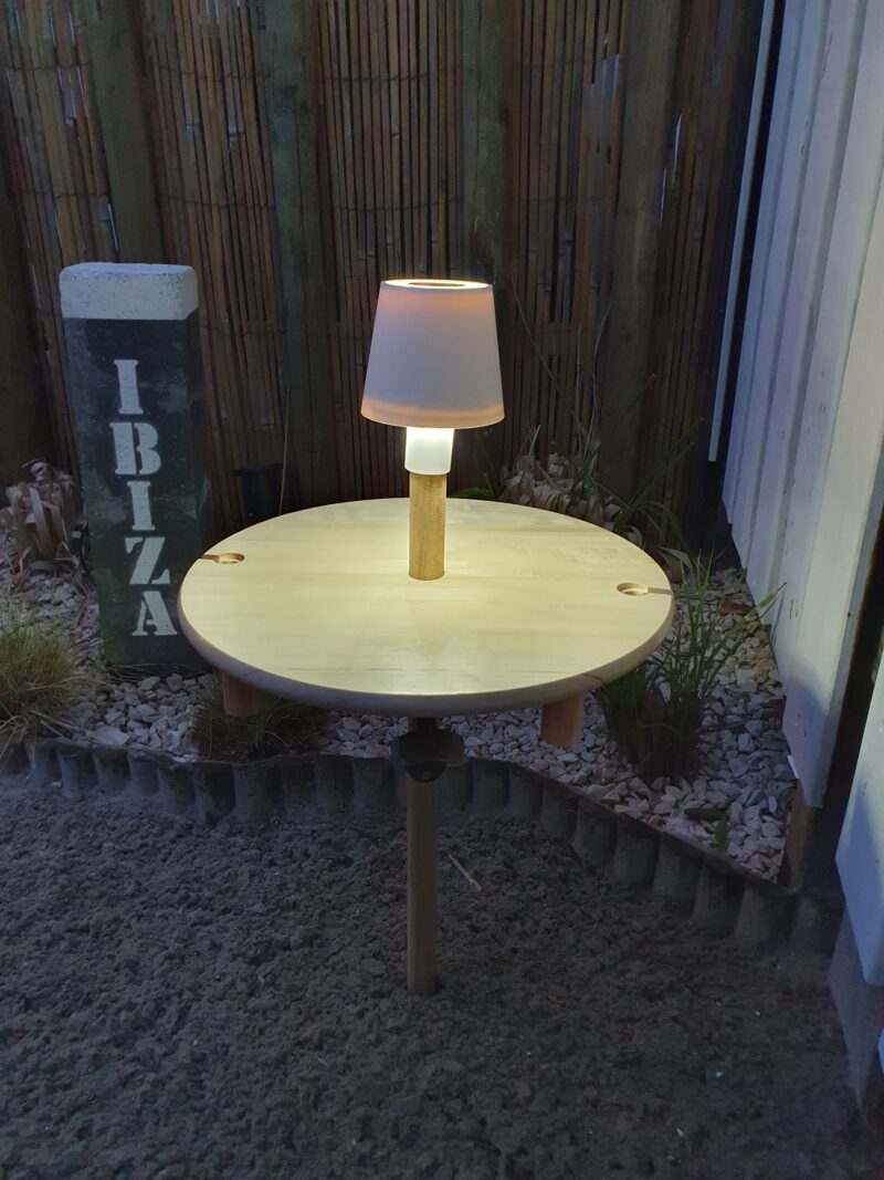 Picknick plank met meerkleuren lamp