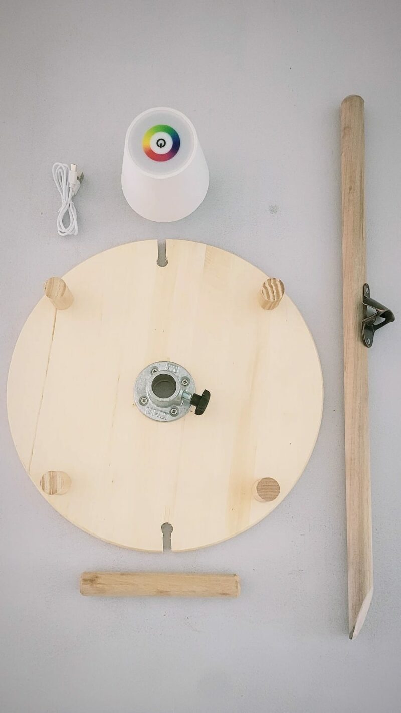 Picknick plank met meerkleuren lamp